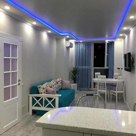 Luxe Apartment On Drahomanova Kiev Ngoại thất bức ảnh