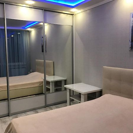 Luxe Apartment On Drahomanova Kiev Ngoại thất bức ảnh