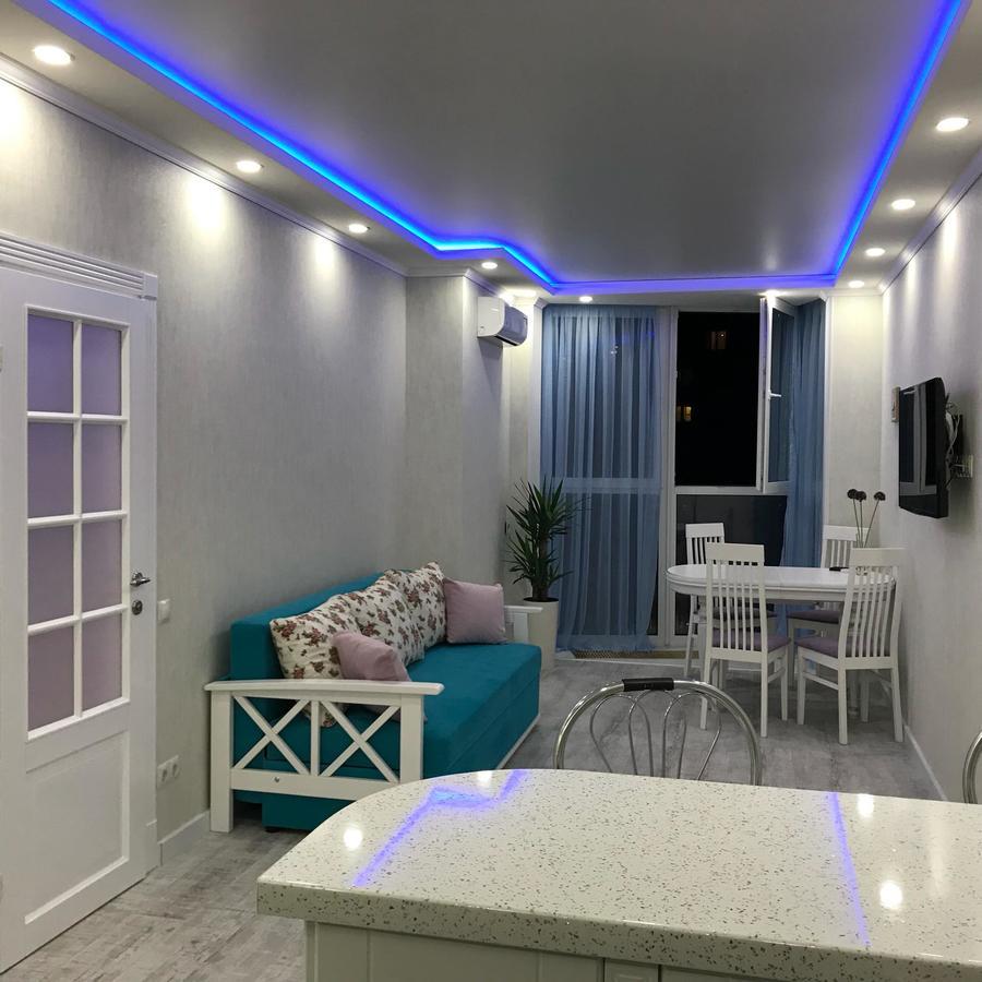 Luxe Apartment On Drahomanova Kiev Ngoại thất bức ảnh