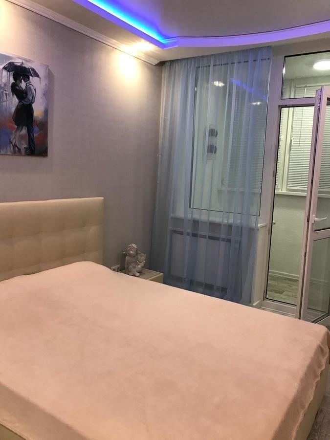 Luxe Apartment On Drahomanova Kiev Ngoại thất bức ảnh