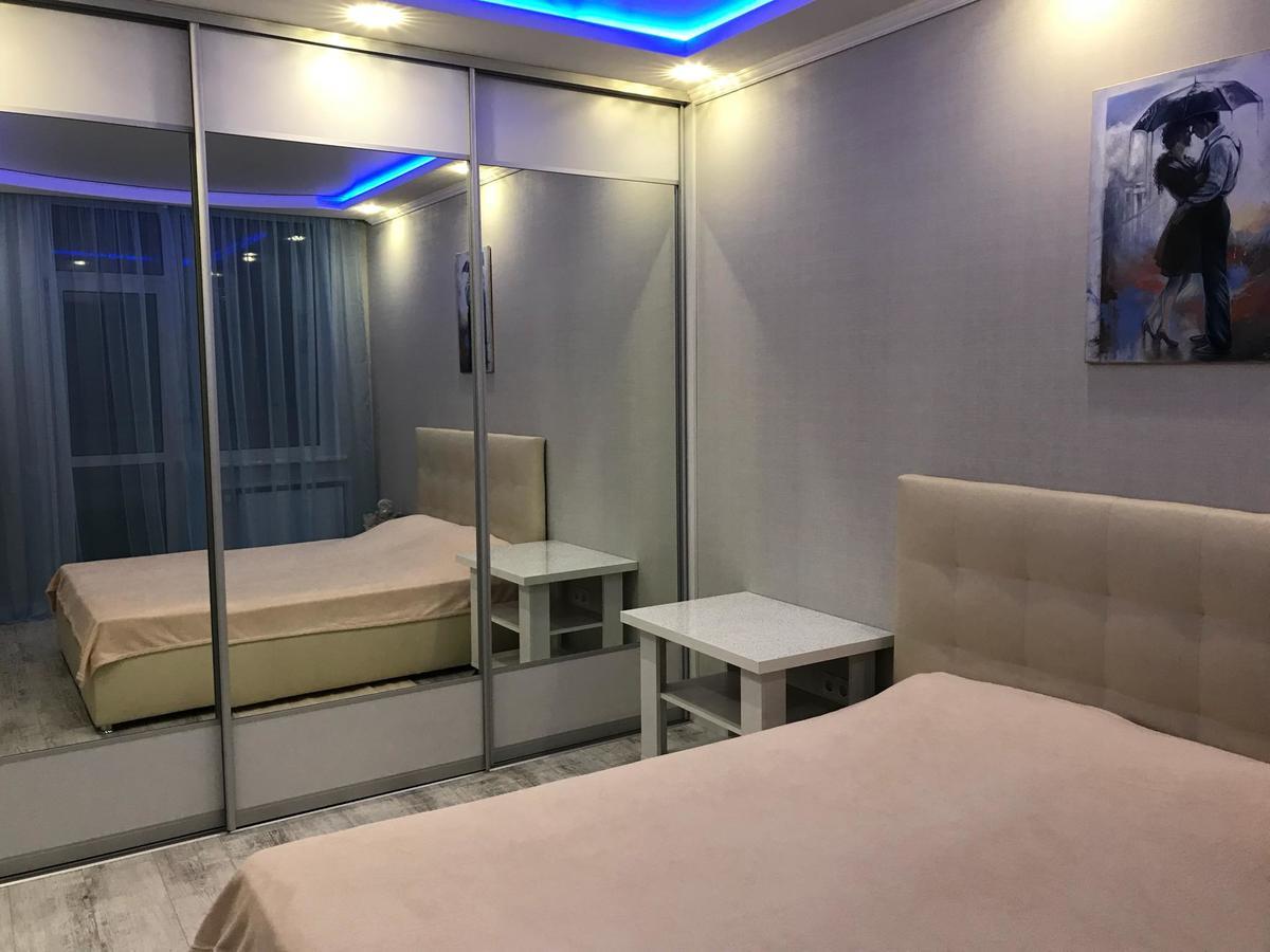 Luxe Apartment On Drahomanova Kiev Ngoại thất bức ảnh
